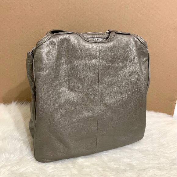 MARC JACOBS "TERI" Pewter Silver Leather Vintage N/S Totally Turnlock N/S Tote - Picture 4 of 16